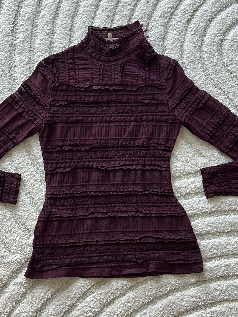 Cinq A Sept Antonia Turtleneck
Lace Top - Deep Plum